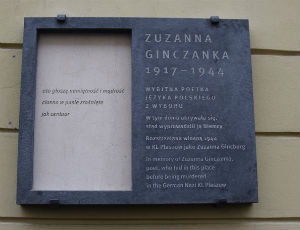 Odsłonięcie tablicy w stulecie urodzin poetki Zuzanny Ginczanki