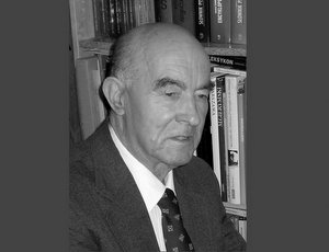 ​Z głębokim żalem zawiadamiamy, <br/>że 7 września  zmarł <br/> Profesor Julian Maślanka (1930–2020)