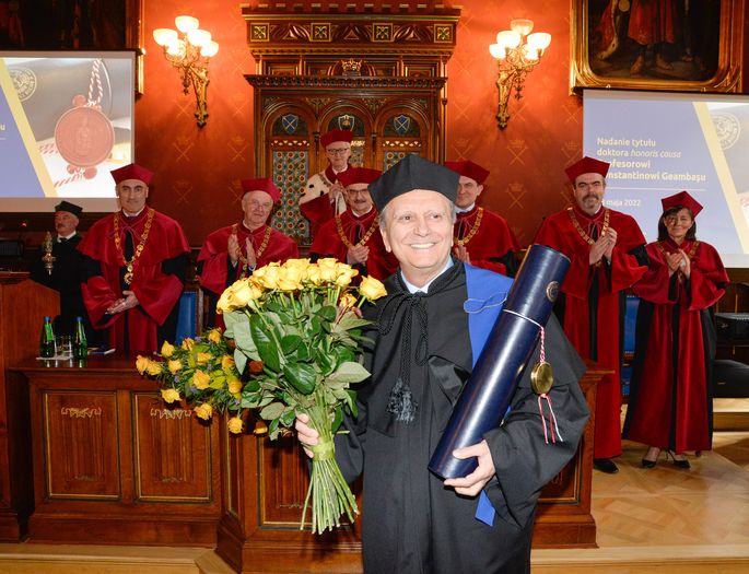 Znamienity polonista dołączył do grona doktorów honoris causa UJ